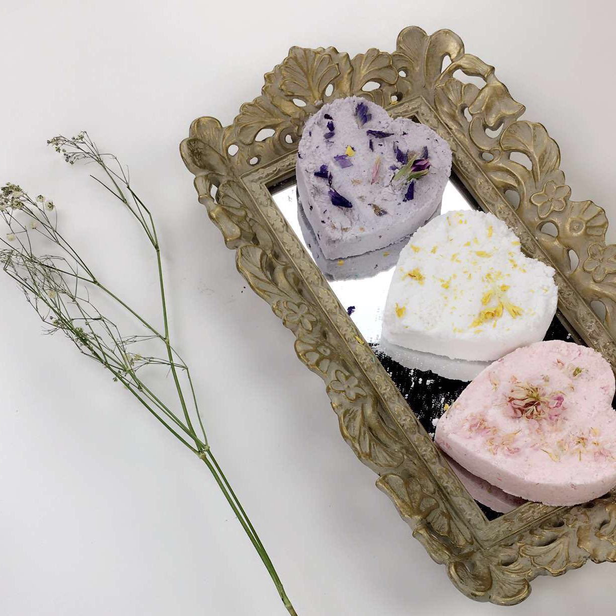 DIY Bath Bombs without Citric Acid